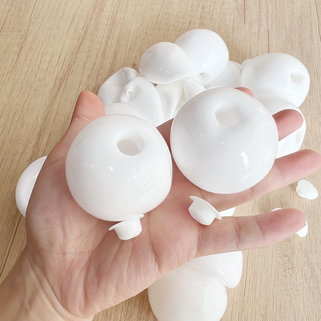 12 Blank Pressure Ball Skin DIY Kit Container asmr Noisy Stress Ball DIY Material with Lid (Milky) - Psykade