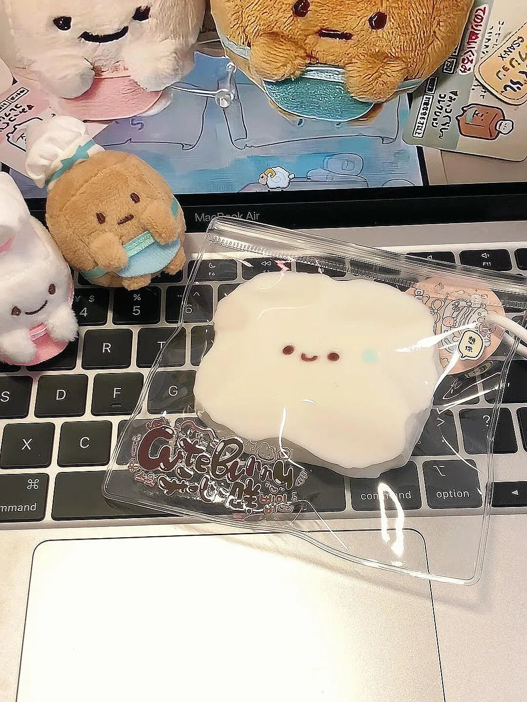 Speechless Little Steamed Bun Squishy (Food - Grade Silicone) - Psykade