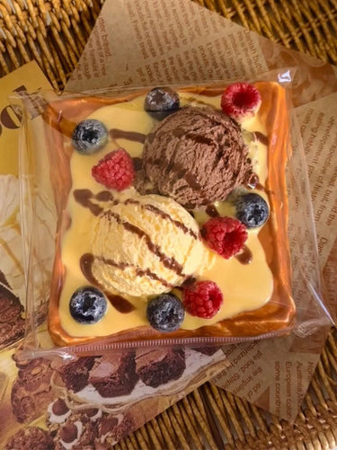 Fruit Ice Cream Toast Squishy - Silicone Squeeze Toy with Creamy Mud - like Texture, 450g - Psykade