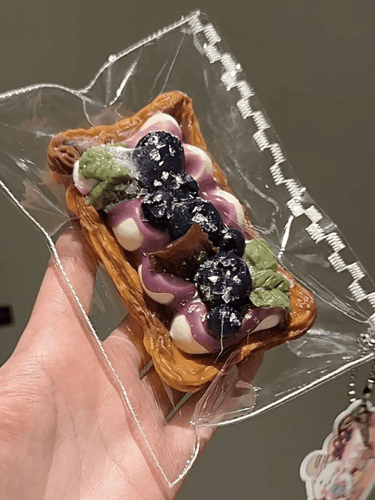 Fruit Pastry Tart Squishy Silicone Toy - Food - Themed with Mud - like Texture - Psykade