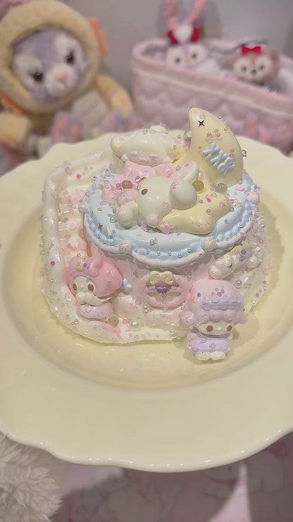 Exquisite and Adorable Big Cake Squishy (Creamy Mud Texture, Food - Grade Silicone)